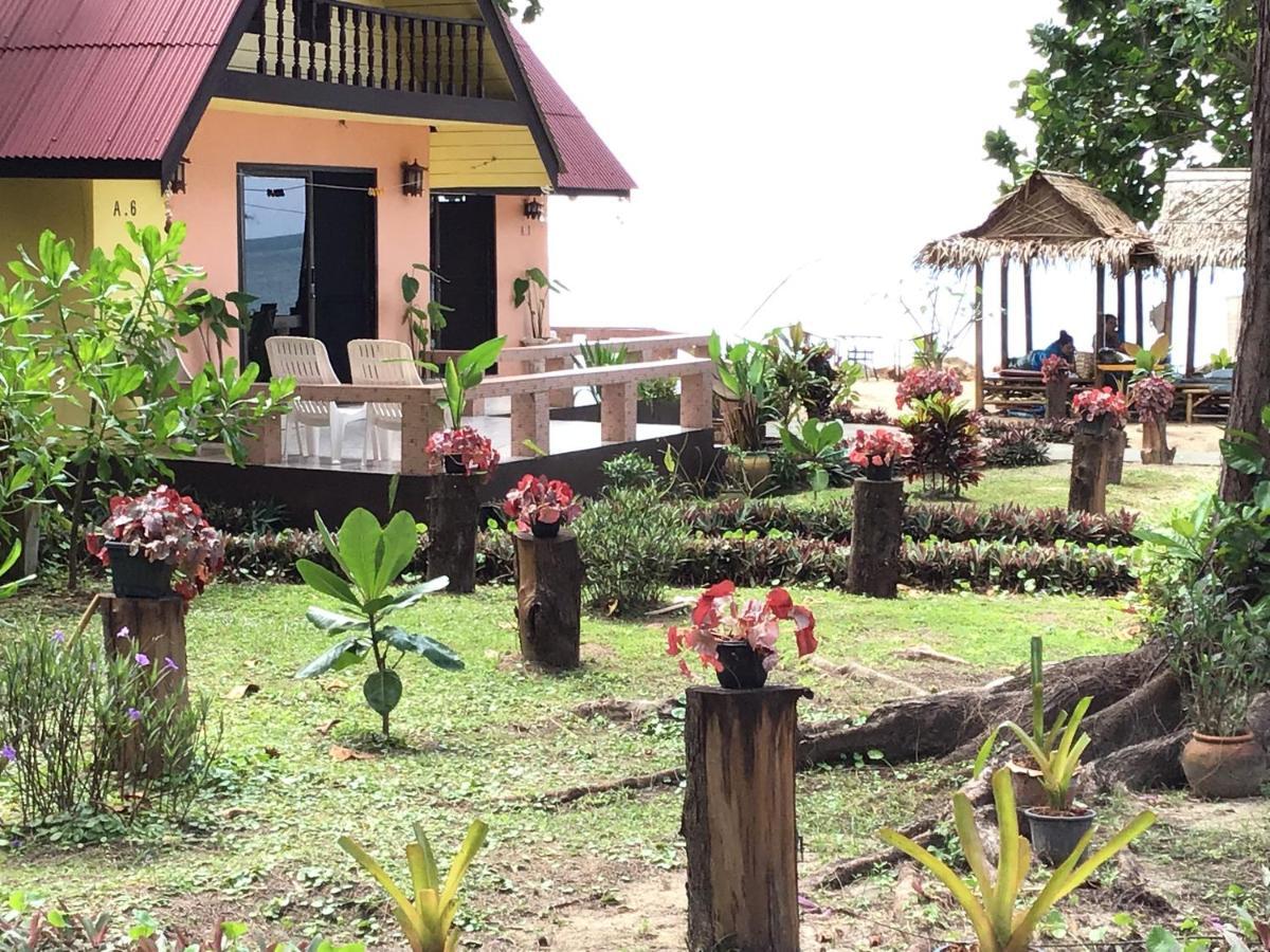 Andaman Beach Resort Кох-Юм Экстерьер фото