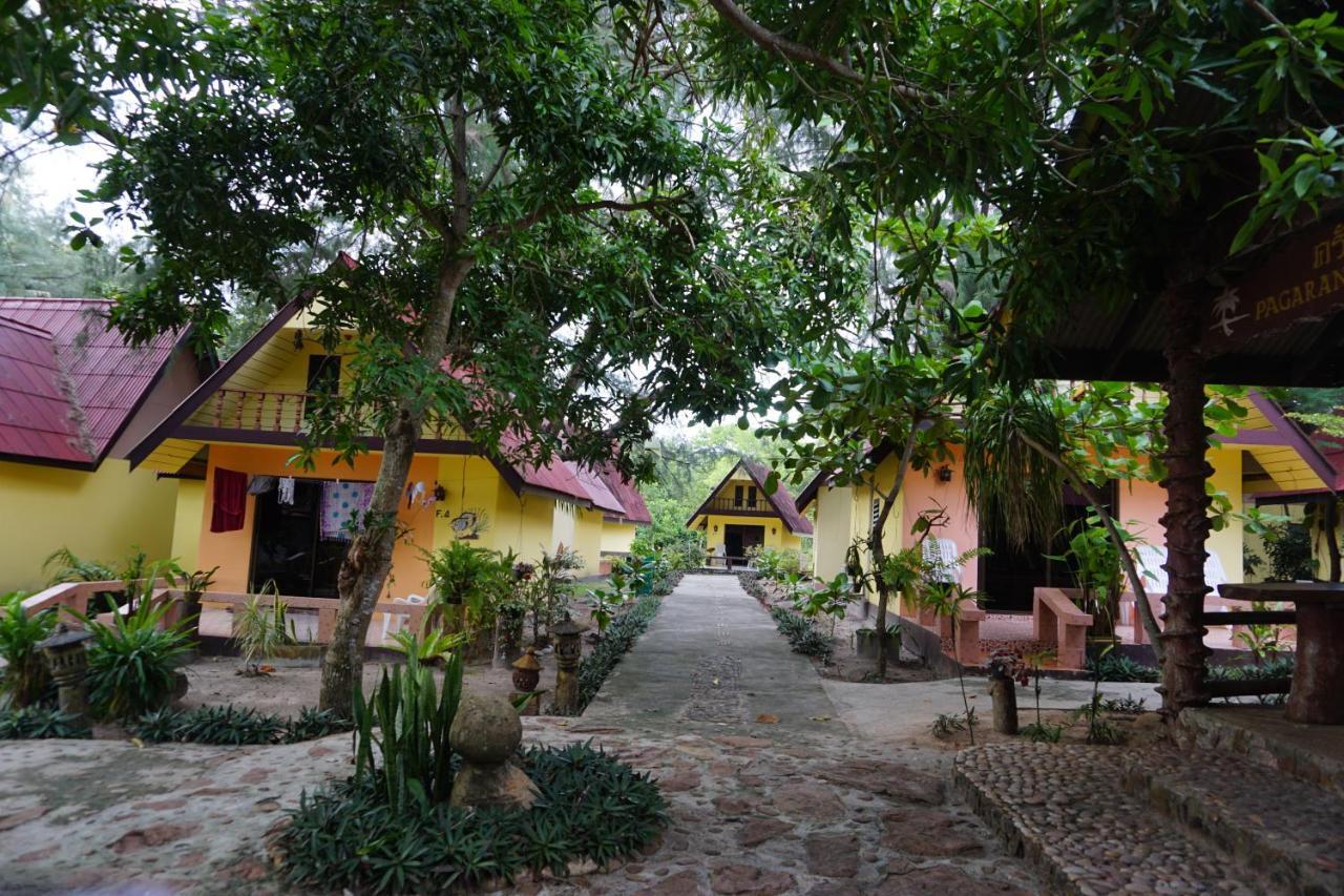 Andaman Beach Resort Кох-Юм Экстерьер фото